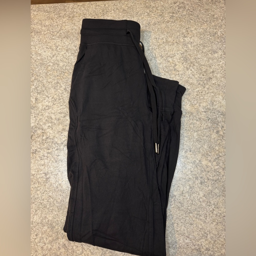 Women’s lululemon joggers